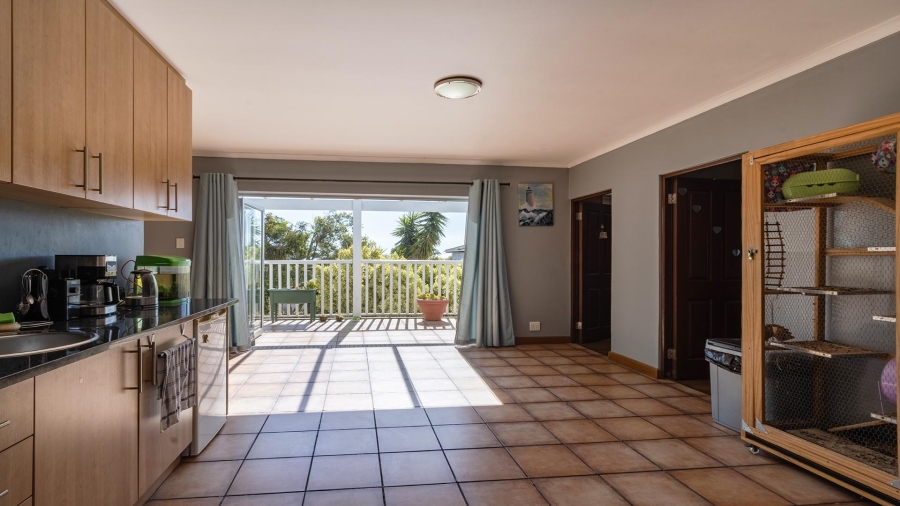 5 Bedroom Property for Sale in Northgate Western Cape